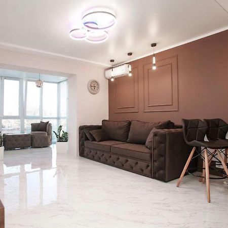 2 Bedroom Apartment On Shulginih Kropyvnyc'kyj Esterno foto