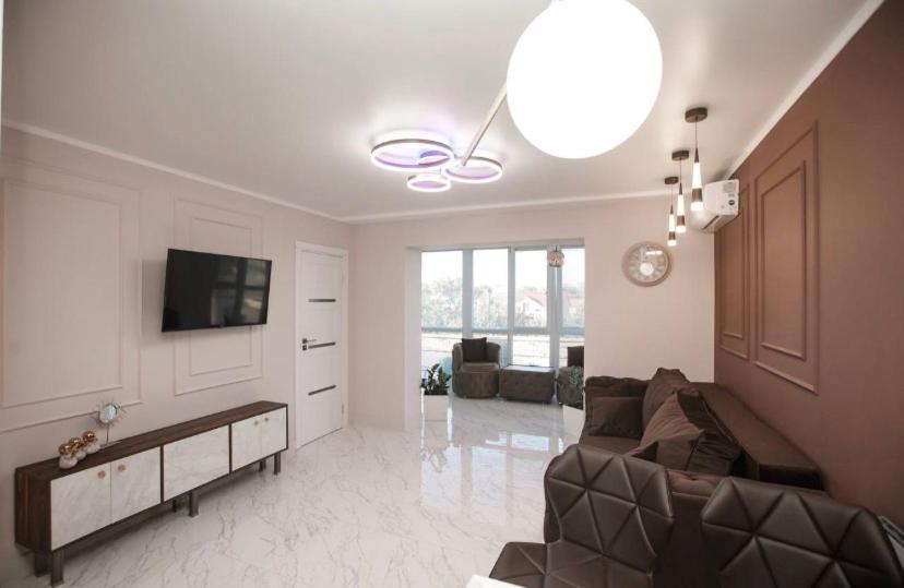 2 Bedroom Apartment On Shulginih Kropyvnyc'kyj Esterno foto