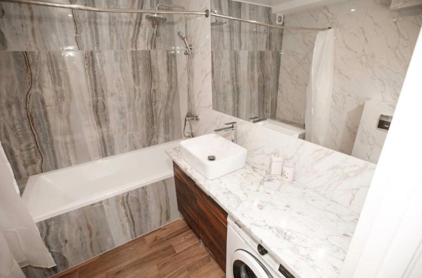 2 Bedroom Apartment On Shulginih Kropyvnyc'kyj Esterno foto